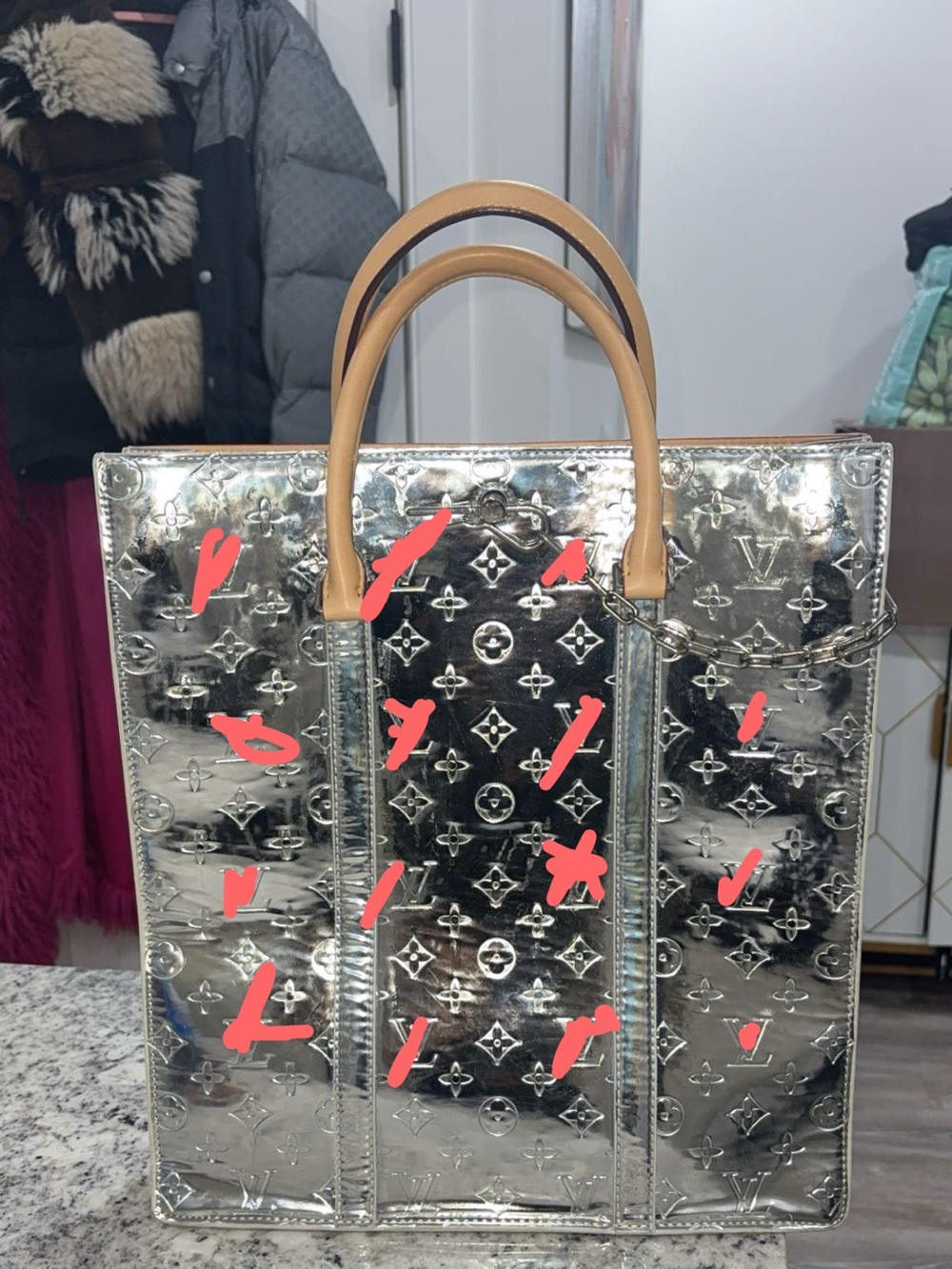 Handbag metallic handbag with a Crossbody strap READ•